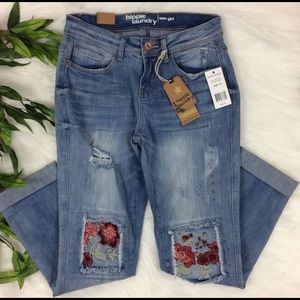 HippieLaundryStretchy distressed embroidered jeans